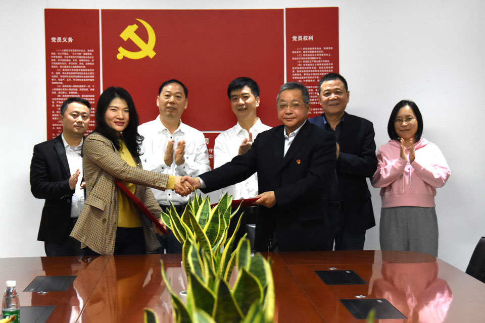 强强联合 共创未来 |星空注册防雷与中国能建湖南院签订战略合作协议