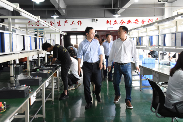长沙市政协领导一行走访调研委员企业-星空注册