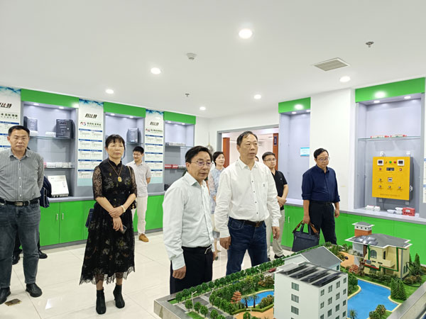 湖南省政协副主席、民建湖南省委会主委赖明勇莅临星空注册走访调研